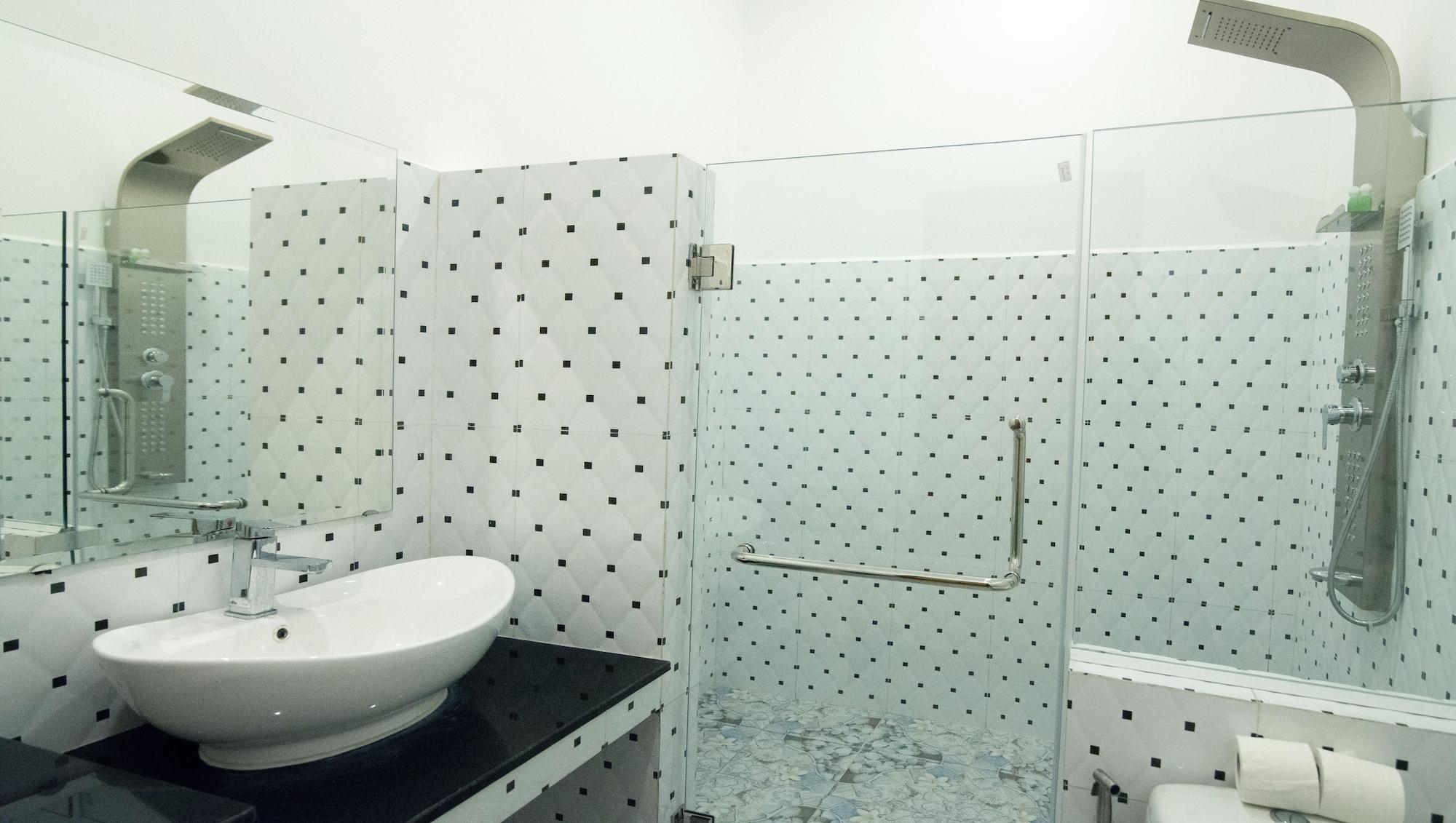 Casa Estudio de 8 m² con 19 baños de uso privado, en Sala Kamreuk Ciudad de Siem Riep Exterior foto
