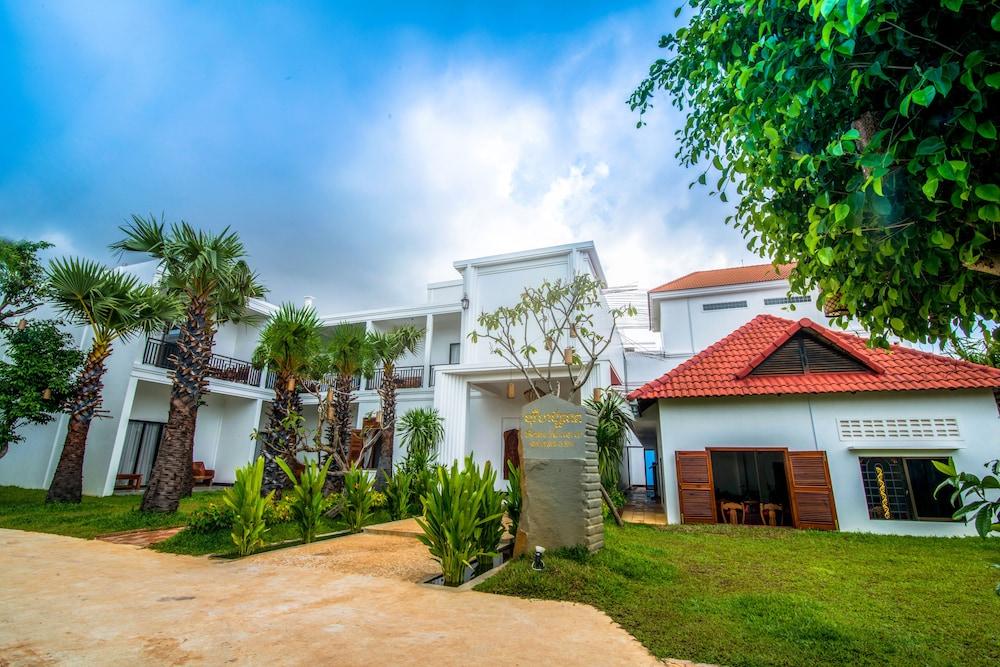 Casa Estudio de 8 m² con 19 baños de uso privado, en Sala Kamreuk Ciudad de Siem Riep Exterior foto